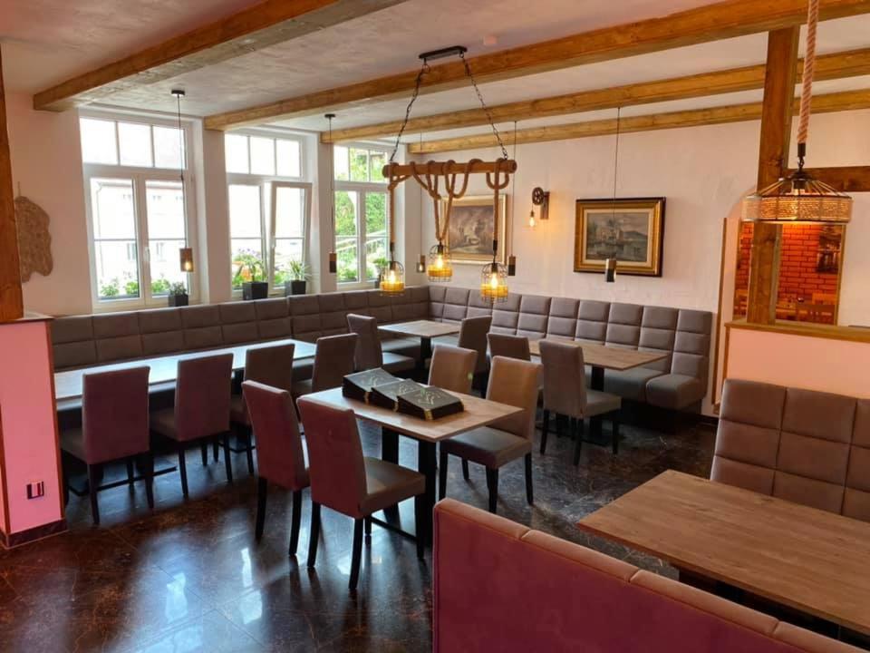 Hotel Wilder Mann Feuchtwangen Exterior foto